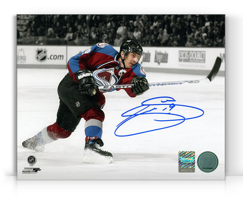 Joe Sakic autografió la fotografía de 8 x 10 del francotirador de Colorado Avalanche