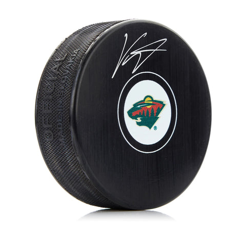 Kirill Kaprizov fichó al Minnesota Wild Puck