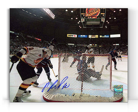 Fotografía de 8 x 10 del gol de la final de 1994 de los Vancouver Canucks firmada por Pavel Bure