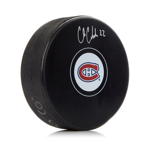 Cole Caufield firmó el disco de los Montreal Canadiens