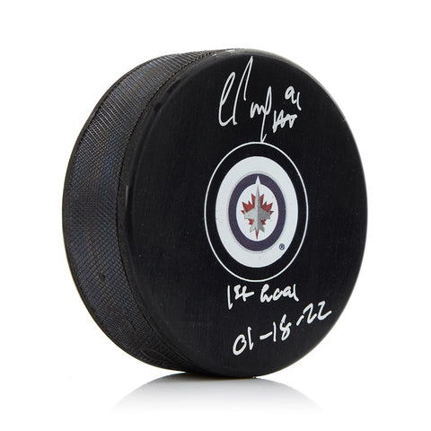 Cole Perfetti firmó el disco de los Winnipeg Jets con la nota del primer gol
