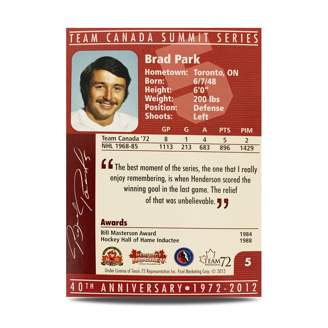 Tarjeta oficial firmada por Brad Park #5 del 40.° aniversario del equipo de Canadá de 1972