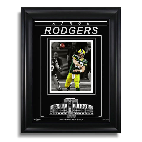Fotografía enmarcada grabada de Aaron Rodgers de los Green Bay Packers - Action Spotlight