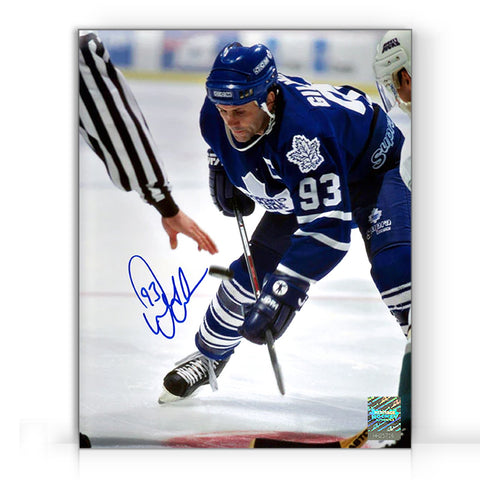 Foto de 8 x 10 firmada por Doug Gilmour durante el enfrentamiento entre los Toronto Maple Leafs