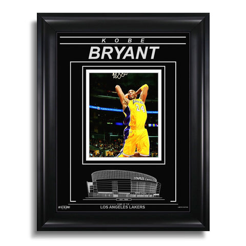 Fotografía enmarcada grabada de Kobe Bryant de Los Angeles Lakers: Action Dunk