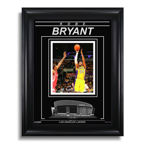 Fotografía enmarcada grabada de Kobe Bryant de Los Angeles Lakers - Acción