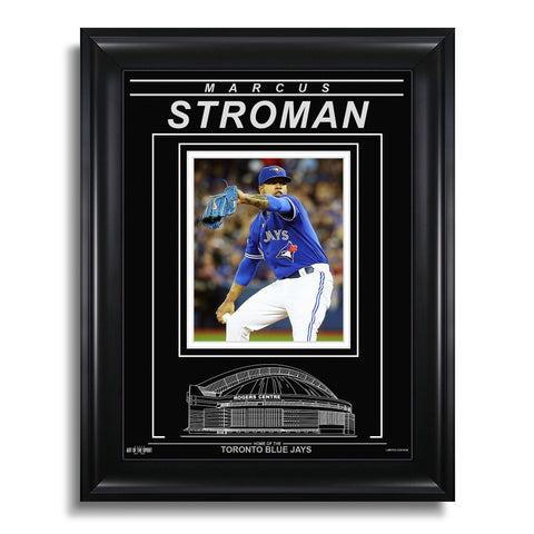 Fotografía enmarcada grabada de Marcus Stroman de los Toronto Blue Jays - Action Pitch Vertical