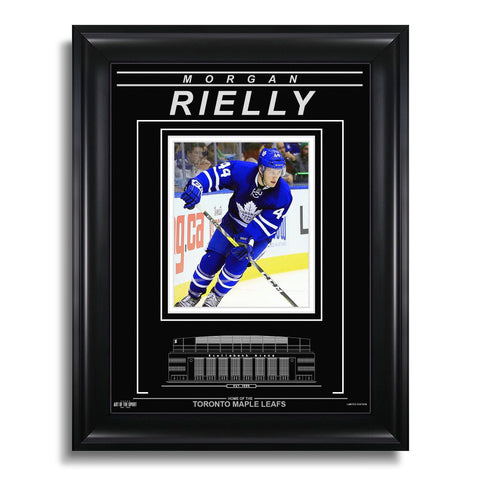 Fotografía enmarcada grabada de Toronto Maple Leafs de Morgan Rielly - Acción