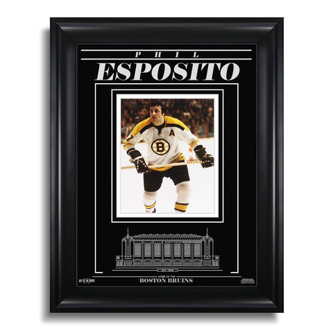 Fotografía enmarcada grabada de Phil Esposito de los Boston Bruins: Action Forward
