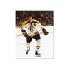 Fotografía enmarcada grabada de Phil Esposito de los Boston Bruins: Action Forward