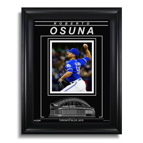 Fotografía enmarcada grabada de Roberto Osuna, Toronto Blue Jays - Action Pitch