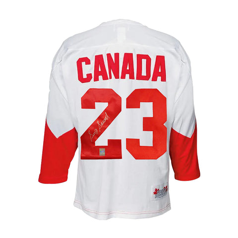 Camiseta de la Summit Series de 1972 firmada por Serge Savard del equipo de Canadá